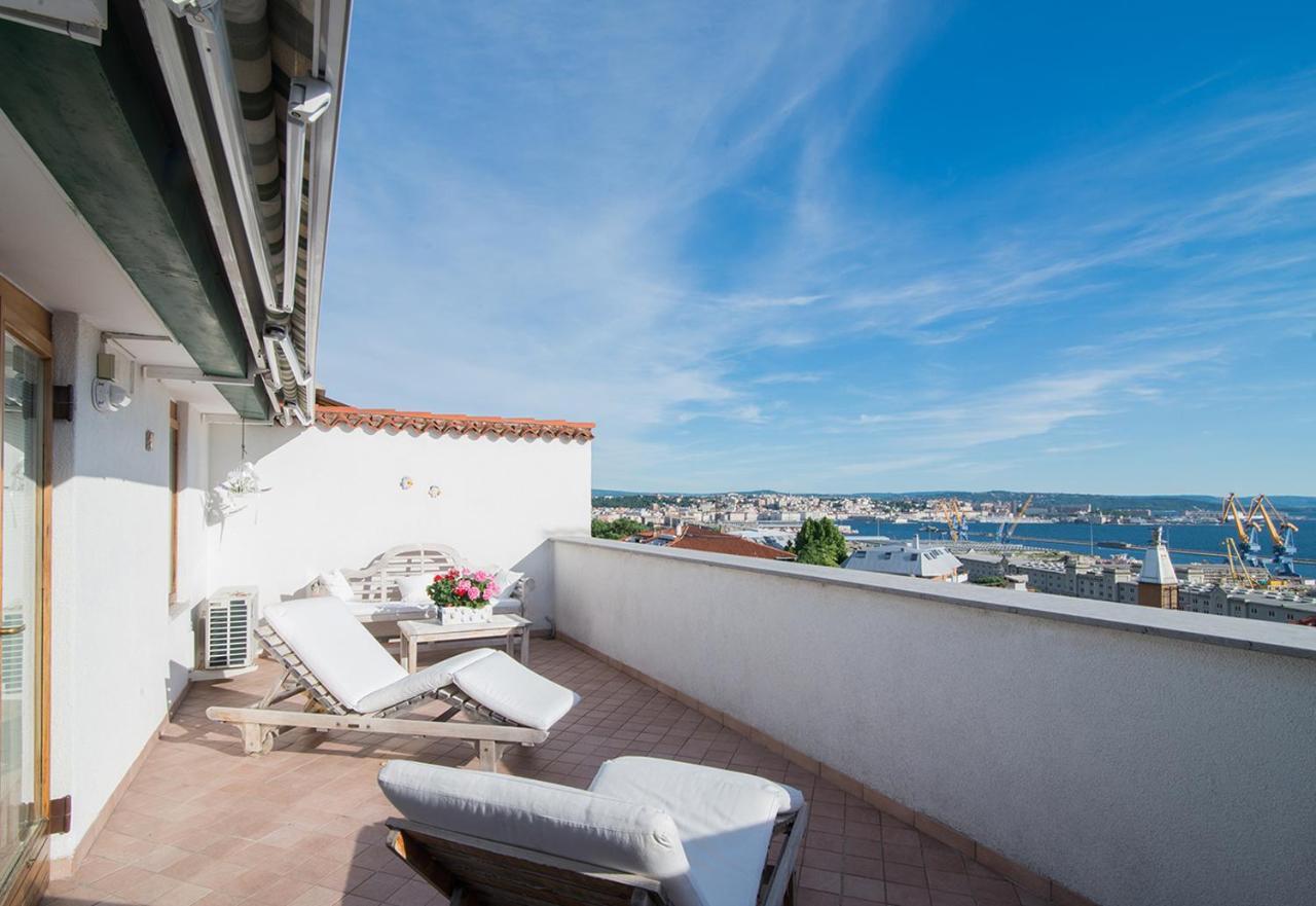 La Mansarda Delle Meraviglie B&B Superior Trieste Ngoại thất bức ảnh